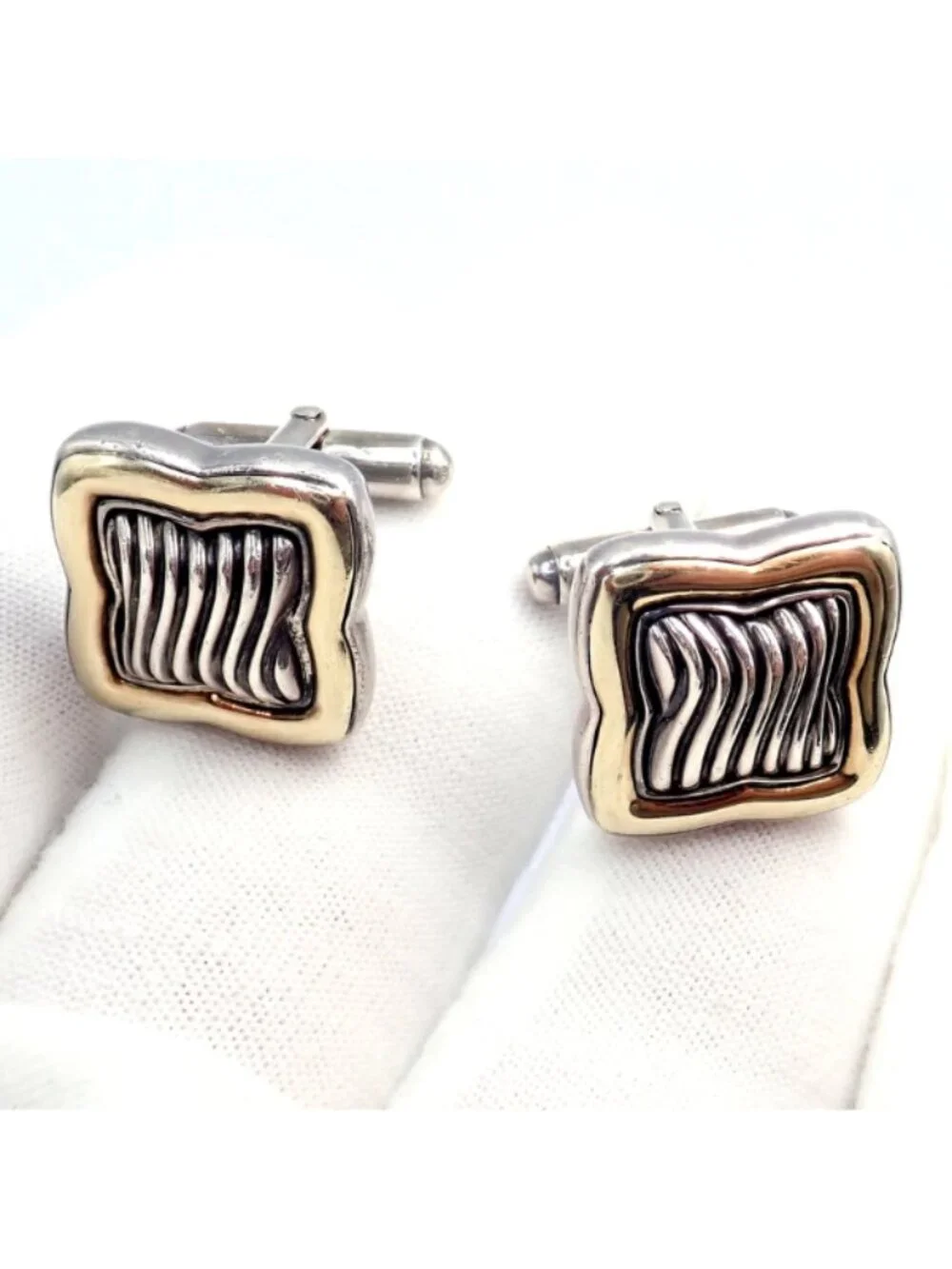 Authentic! David Yurman DY Silver 18k Yellow Gold Large Quatrefoil Cufflinks